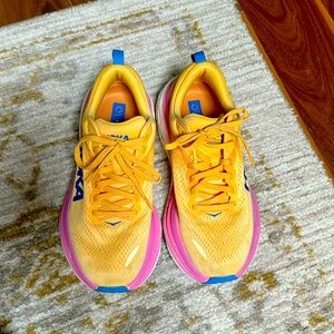 Lightly worn Bondi 8 orange hokas